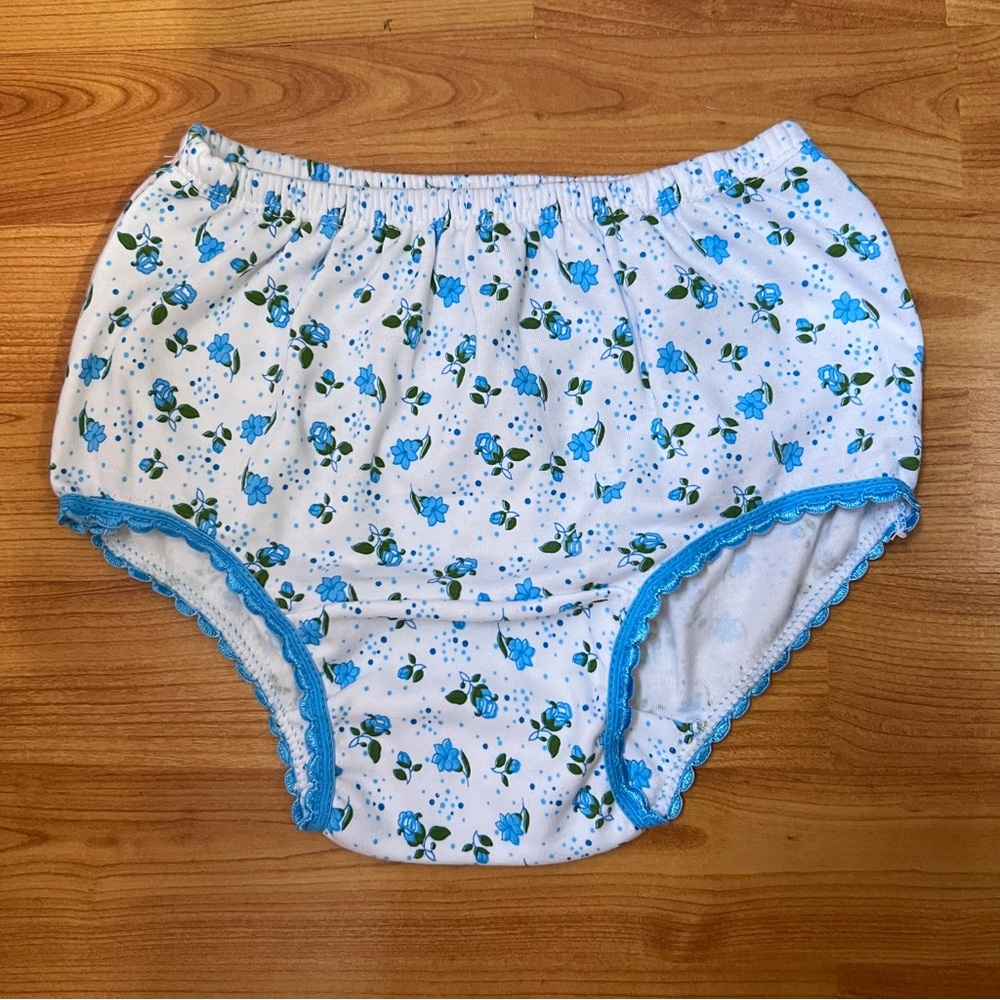 100% Girl Floral Blue and White Briefs